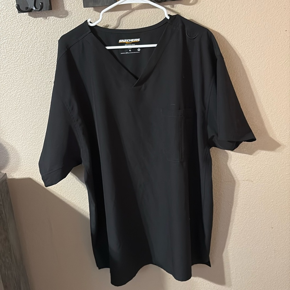 Scrub top